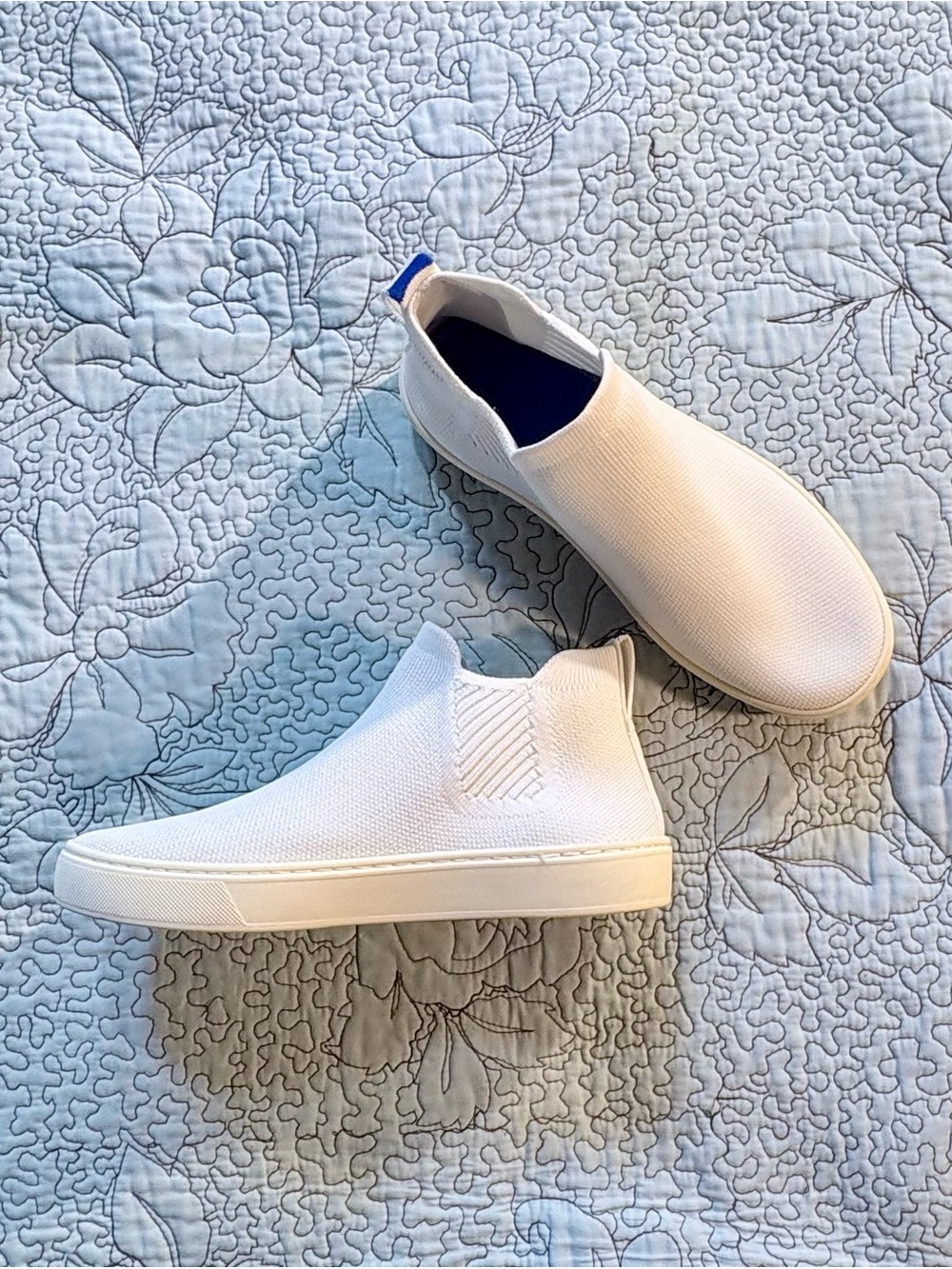 💥Rothy’s The Chelsea White Knit Slip-On Sneaker Boots Women’s Sz 6.5🧡
